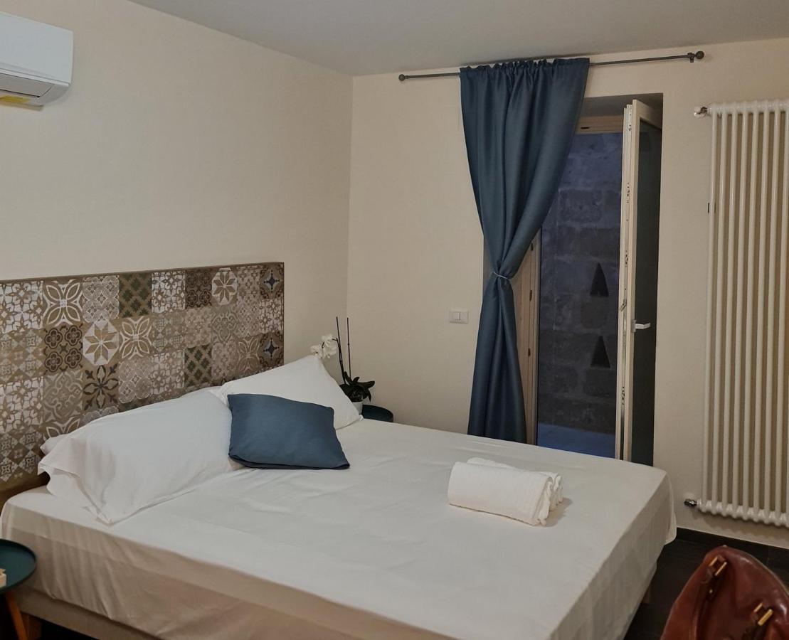 Lithos Rooms Матера Экстерьер фото