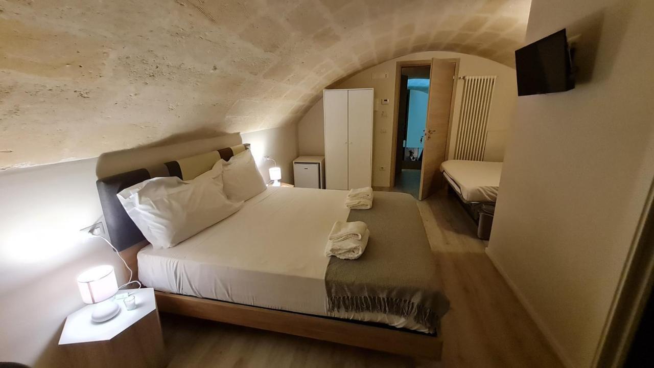 Lithos Rooms Матера Экстерьер фото
